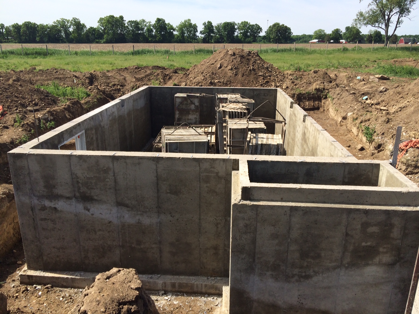 Poured Concrete vs. Concrete Blocks - Rock Foundations